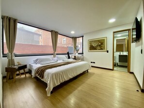 2 bedrooms, desk, iron/ironing board, travel cot - Apartamento, Parque de la 93 (Bogotá)