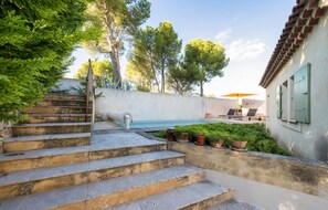 Et oppvarmet basseng