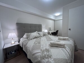 2 chambres, fer et planche à repasser, lit de bébé portatif, Wi-Fi