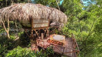 Panoramic Suite, Hot Tub | Premium bedding, minibar, in-room safe, individually furnished