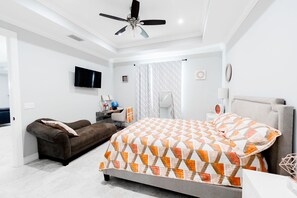 2 bedrooms, iron/ironing board, free WiFi, bed sheets