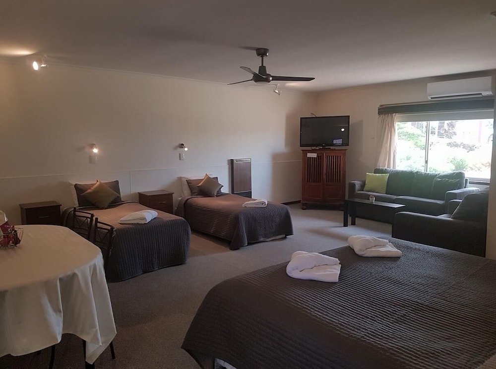 2 Star Hotels