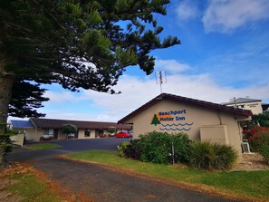 숙박 시설 정면