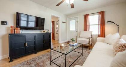 Family Neighborhood - Full Yard - Parking