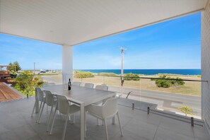 Outdoor dining - Driftwood Port Noarlunga South (Port Noarlunga South)