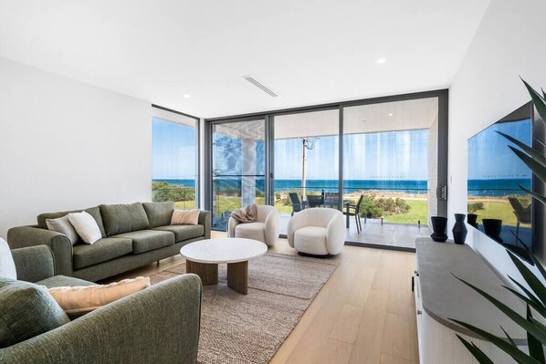 TV, offices - Driftwood Port Noarlunga South (Port Noarlunga South)