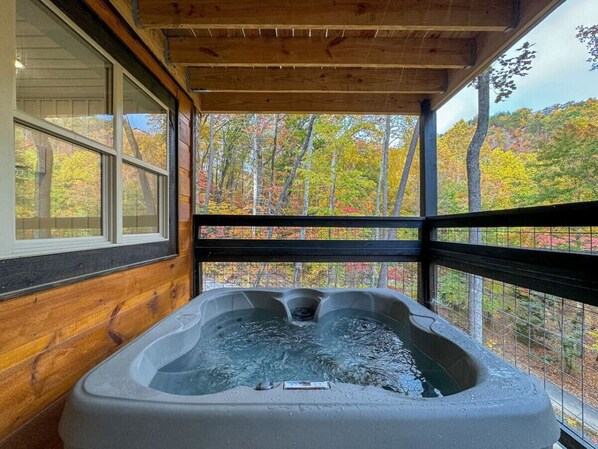 Outdoor spa tub - Mountain Haven - Pool Cabin in the Smokies! (Sevierville)