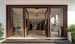 Property entrance - Treebo Central (Thrissur)