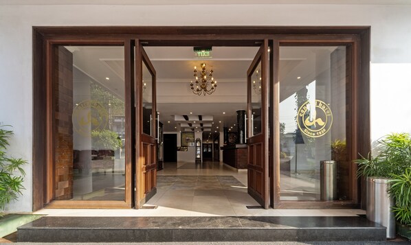 Entrada al alojamiento