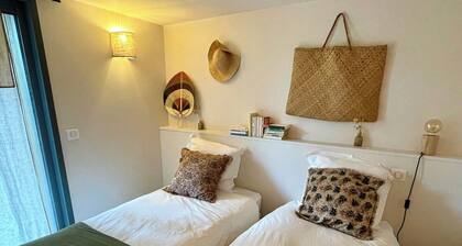 Amazing high standard Cap Ferret Style Villa A0326