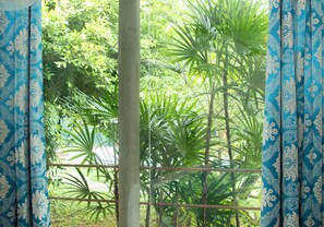 Superior Suite | 1 bedroom, in-room safe, soundproofing, iron/ironing board