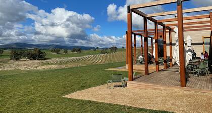 Howqua House - a homely gem close to the lake.