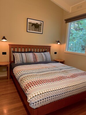 2 chambres, fer et planche à repasser, accès au Wi-Fi (inclus)