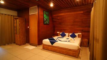 Classic Room | Soundproofing, free WiFi