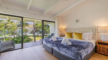 2 bedrooms, iron/ironing board, Internet, bed sheets