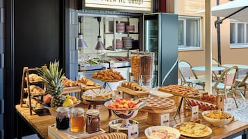 Daily buffet breakfast (EUR 12 per person)