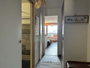 Interior - Cozy Ski Apartment for 6 with Balcony and Private Parking in Montgenèvre (Montgenèvre)