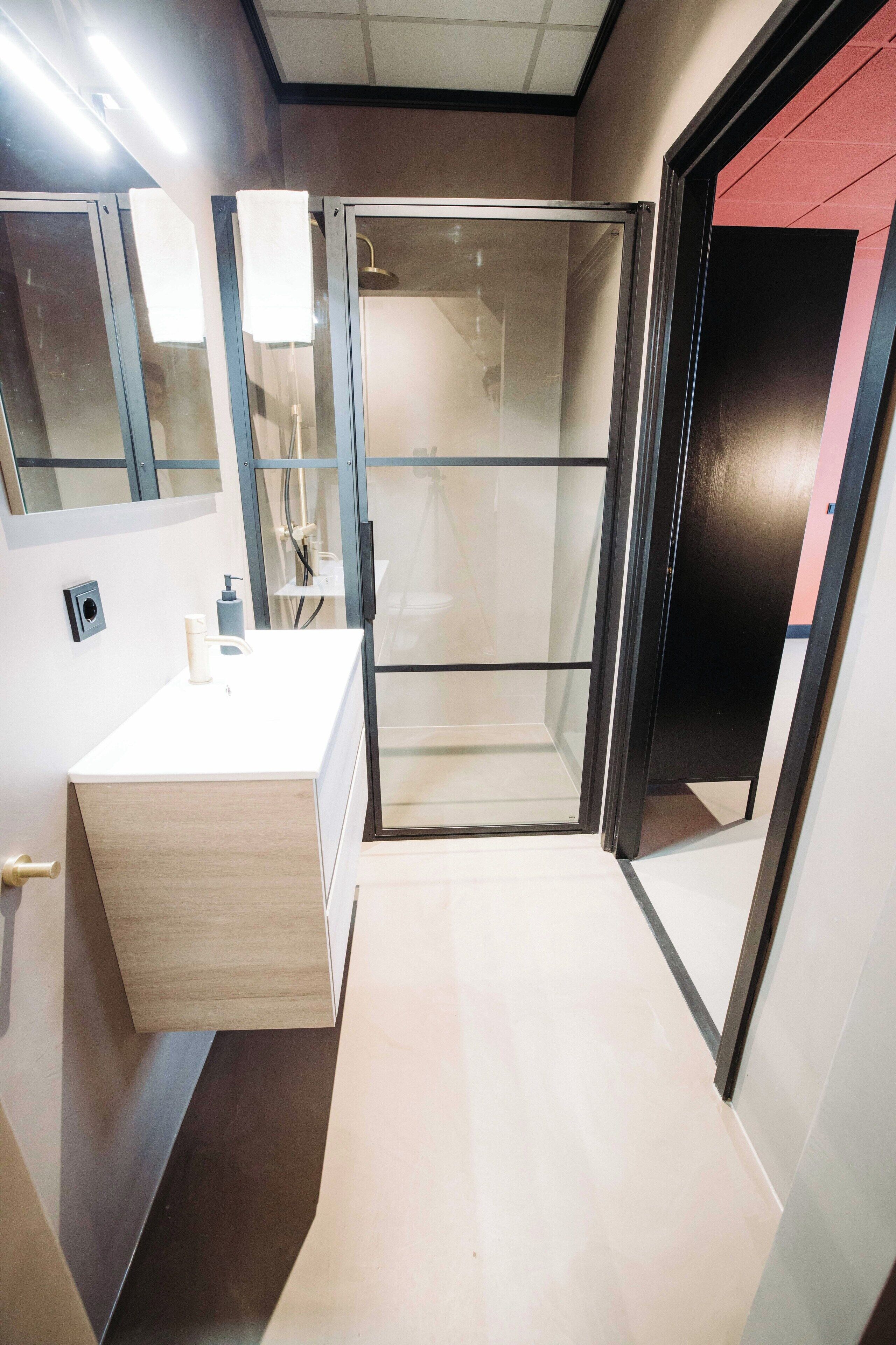Comfort Triple Room | Bathroom