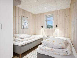 2 bedrooms, internet