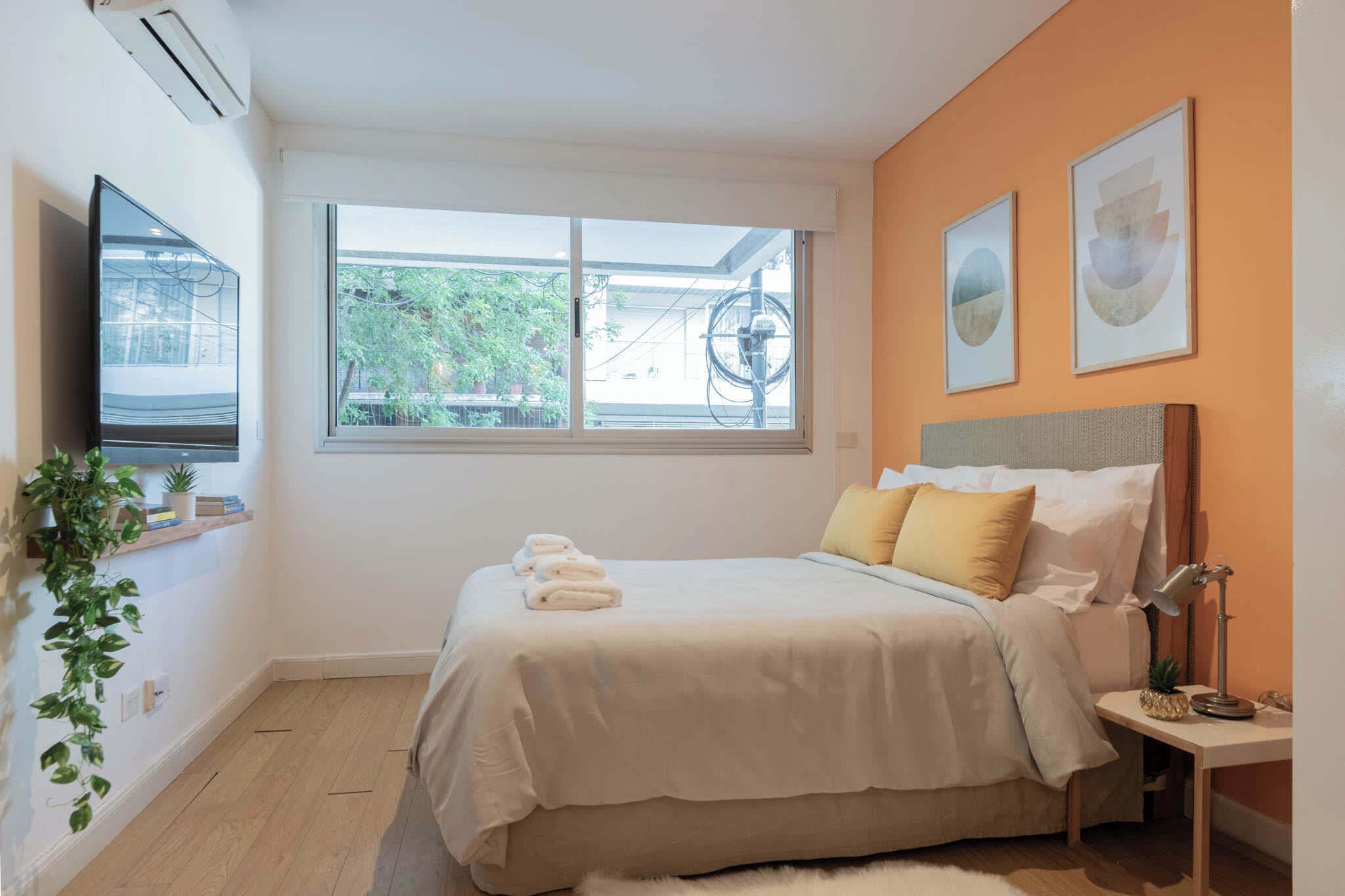 1 chambre, bureau, fer et planche à repasser, Wi-Fi