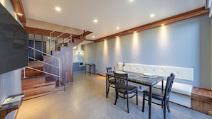 Family Duplex, Multiple Beds, Pool Access, Ocean View