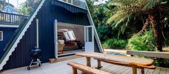 Gorgeous secret cottage in stunning location, 2 bedrooms, 2 bathrooms, sleeps 6