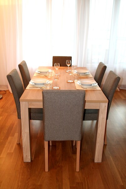 Nest - Baarerstrasse 55