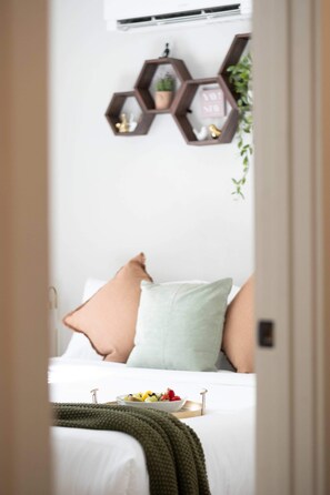 2 Schlafzimmer, Schreibtisch, Bügeleisen/Bügelbrett, WLAN