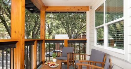 Serene Place | Walk to UF • Free Parking • Kitchen