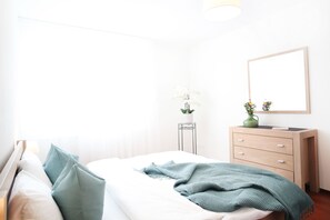 City Apartment | 4 bedrooms, desk, iron/ironing board, free WiFi
