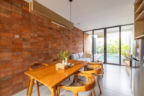 Villa Deluxe | Matsal