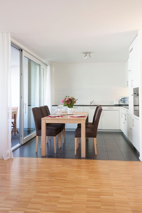 Lägenhet City | Matservice på rummet