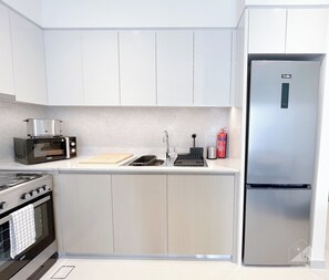 公寓 (1 Bedroom) | 私人廚房 | 微波爐、烤箱、爐台、電熱水壺