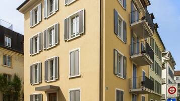 EntrĂ©e de lâhĂ©bergement