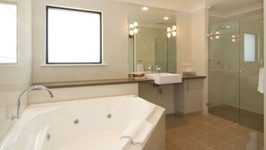 Unclassified image, 5 of 12, button - Tanunda Hotel Apartments  (Tanunda)