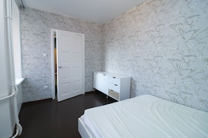 2 bedrooms, WiFi, bed sheets - 2-bed, 1.5-bath Old Town Flat with Sauna and Bar (Tallinn)