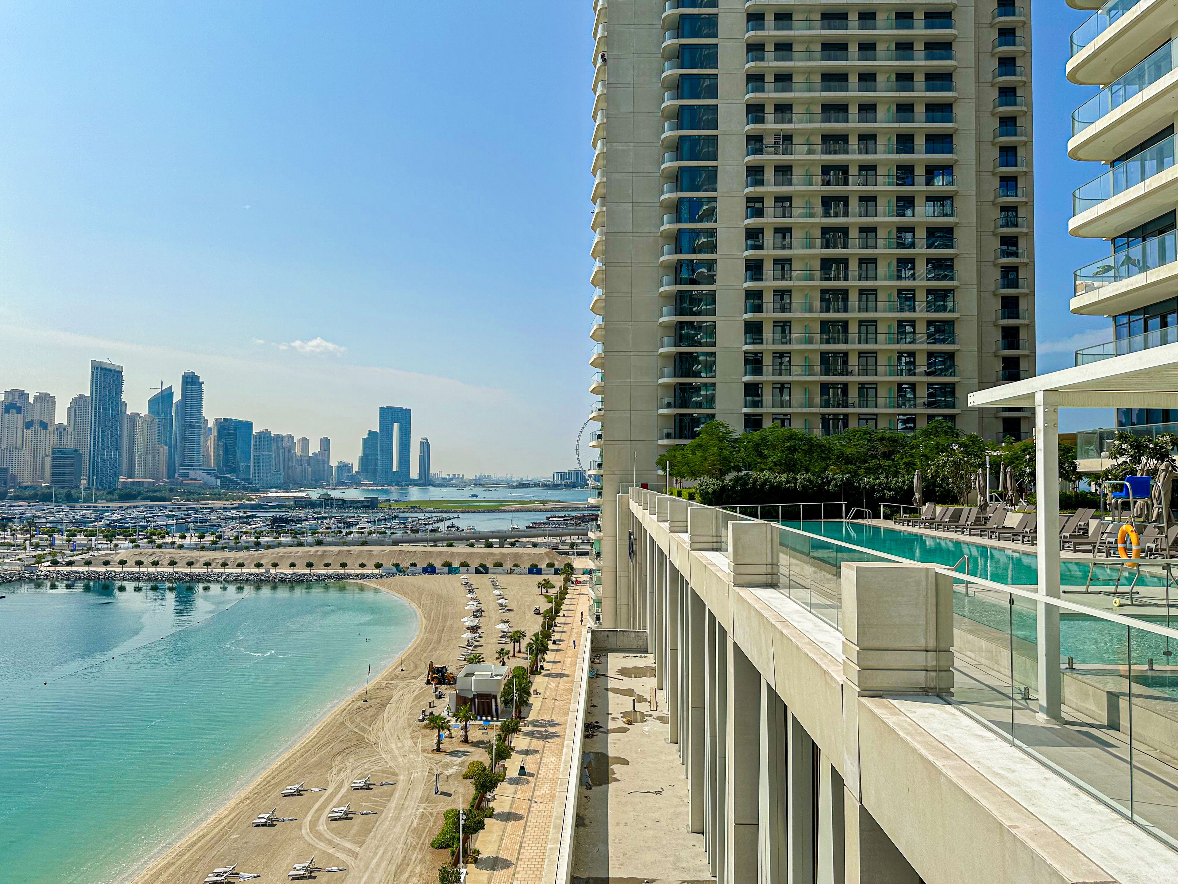 حمّام سباحة خارجي