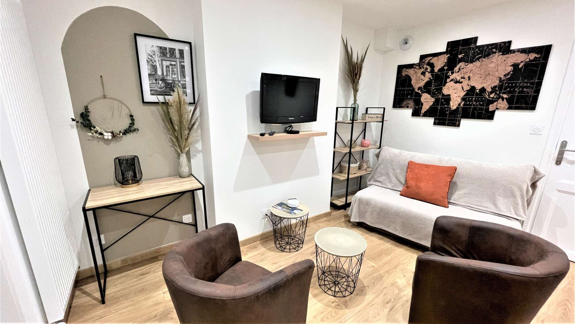 Fernseher, Musikbibliothek, Videothek