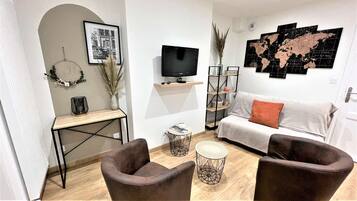 Fernseher, Musikbibliothek, Videothek