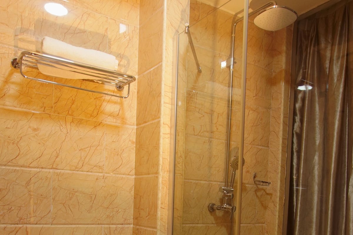 Executive Room | Bathroom