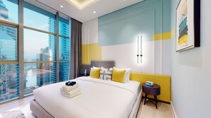 4 chambres, coffre-fort, fer et planche à repasser, accès à Internet