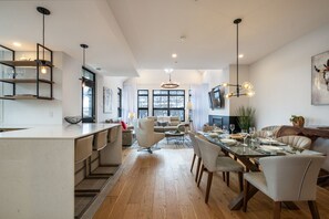 تناول الطعام