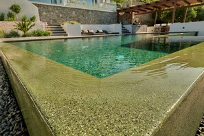 Outdoor pool - Villa Aeparéa (Kanevos)