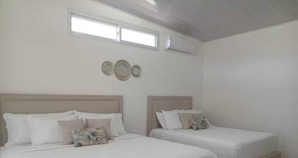 Apartamentos con Acceso a Playa en Trujillo Honduras, tu Mascota es Bienvenida