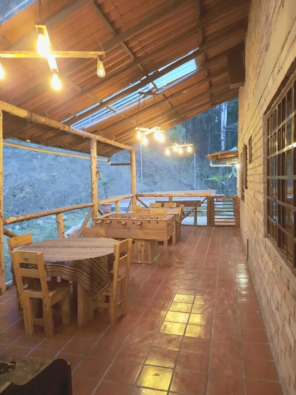 Outdoor dining