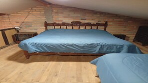 3 bedrooms, free WiFi, bed sheets