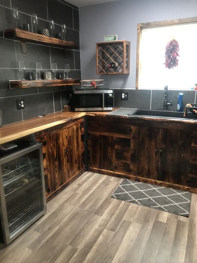 Home less than 5 minutes to the Beach at Elephant Butte!