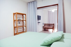 2 bedrooms, iron/ironing board, WiFi, bed sheets - Residencial Flats Angelim I - Térreo - 2 Quartos C/ar (Itacaré)