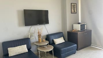 Apartment, 1 Bedroom, Smoking, Balcony | Room amenity