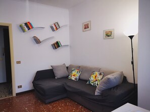 Smart TV - Sara's Apartment (Roma)
